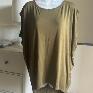 Oversized Knit Loose Top/Blouse - olive green